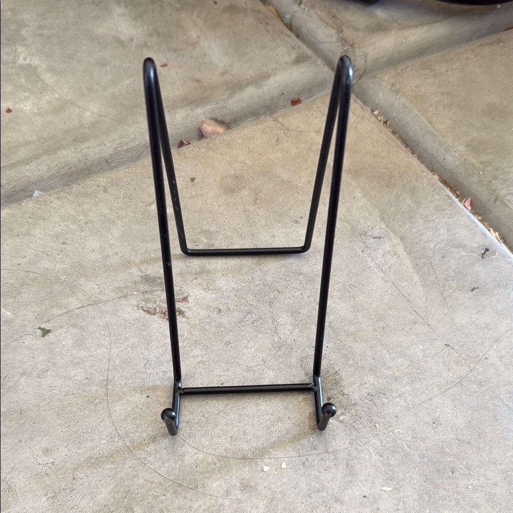 Black Metal Display Stand